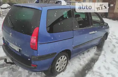 Peugeot 807 2004