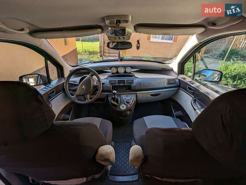 Мінівен Peugeot 807 2007 в Хусті
