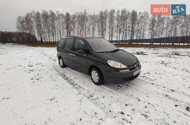 Мінівен Peugeot 807 2005 в Гнівані