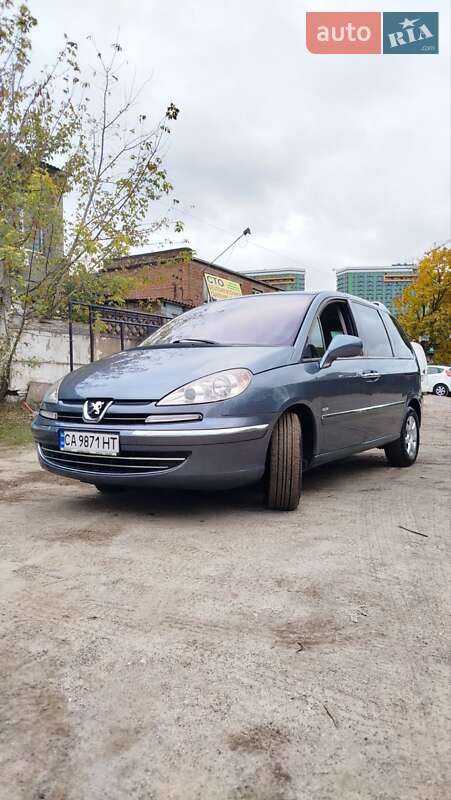 Peugeot 807 2010
