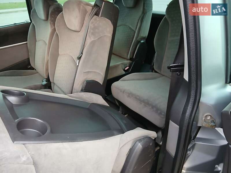 Мінівен Peugeot 807 2005 в Тлумачі