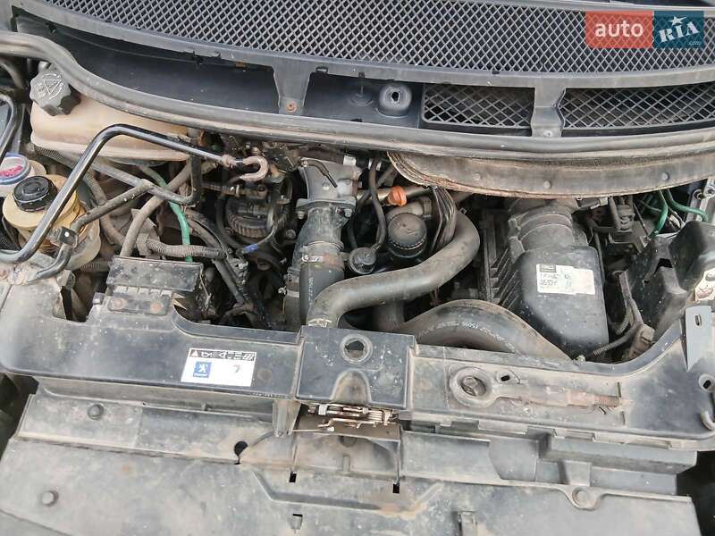 Мінівен Peugeot 807 2005 в Тлумачі