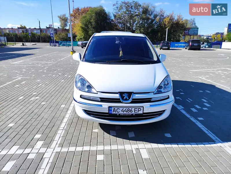 Peugeot 807