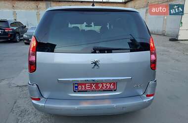 Минивэн Peugeot 807 2011 в 