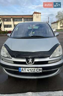 Минивэн Peugeot 807 2002 в 