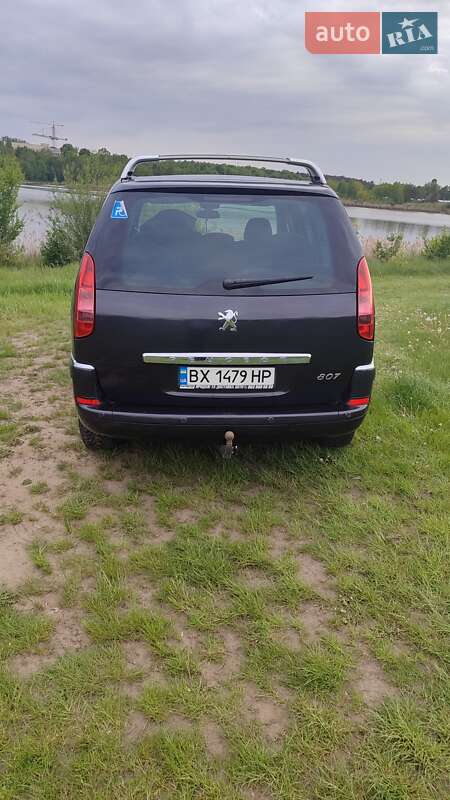 Мінівен Peugeot 807 2011 в Нетішині