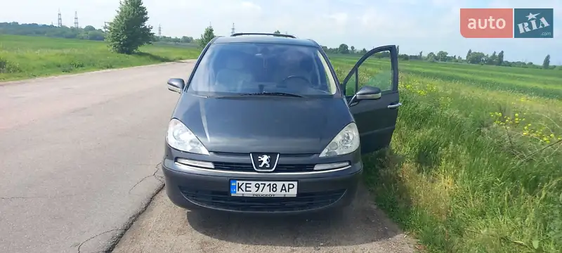 Peugeot 807