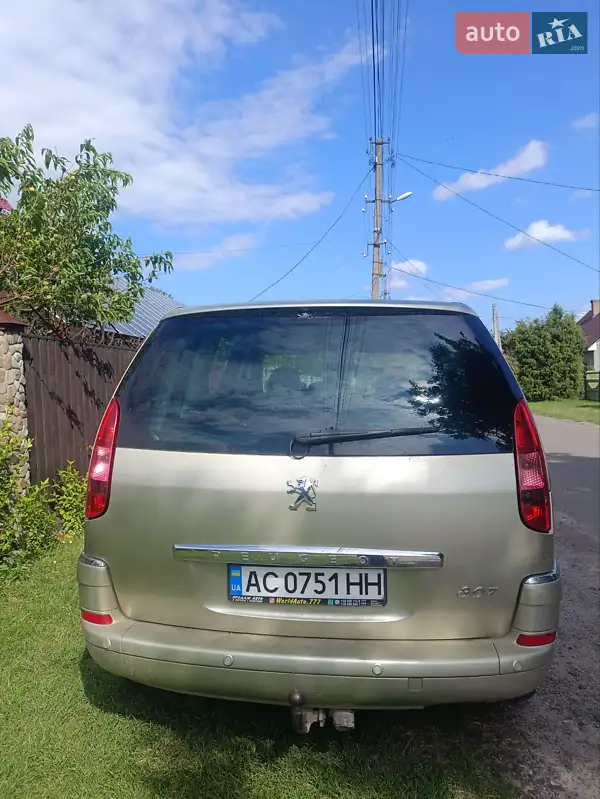 Peugeot 807