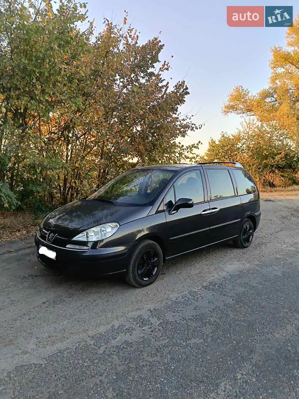 Peugeot 807