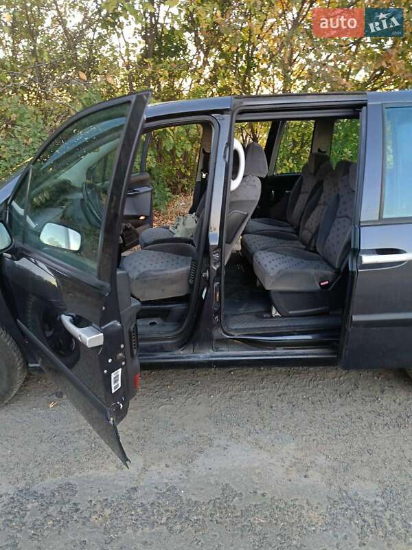 Мінівен Peugeot 807 2003 в Звенигородці