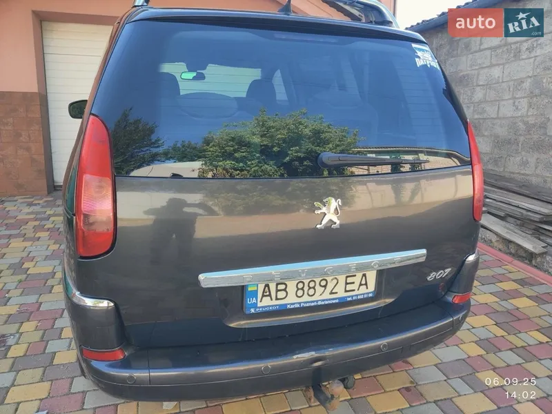 Peugeot 807