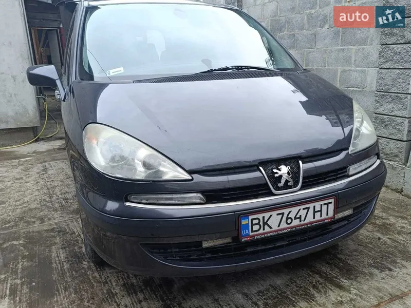 Peugeot 807