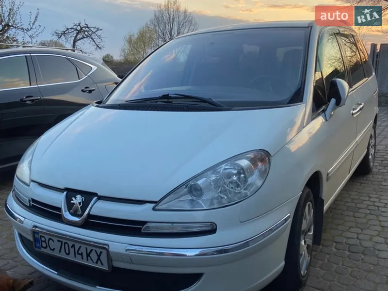 Peugeot 807