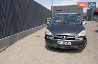 Мінівен Peugeot 807 2003 в Здолбуніві