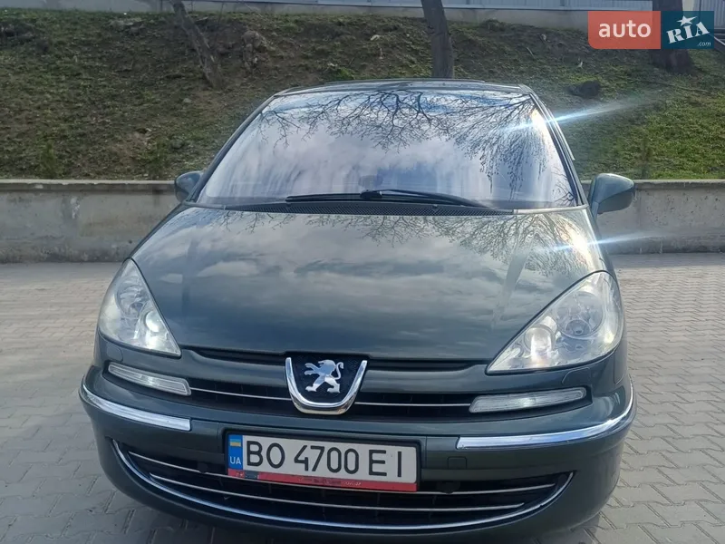 Peugeot 807