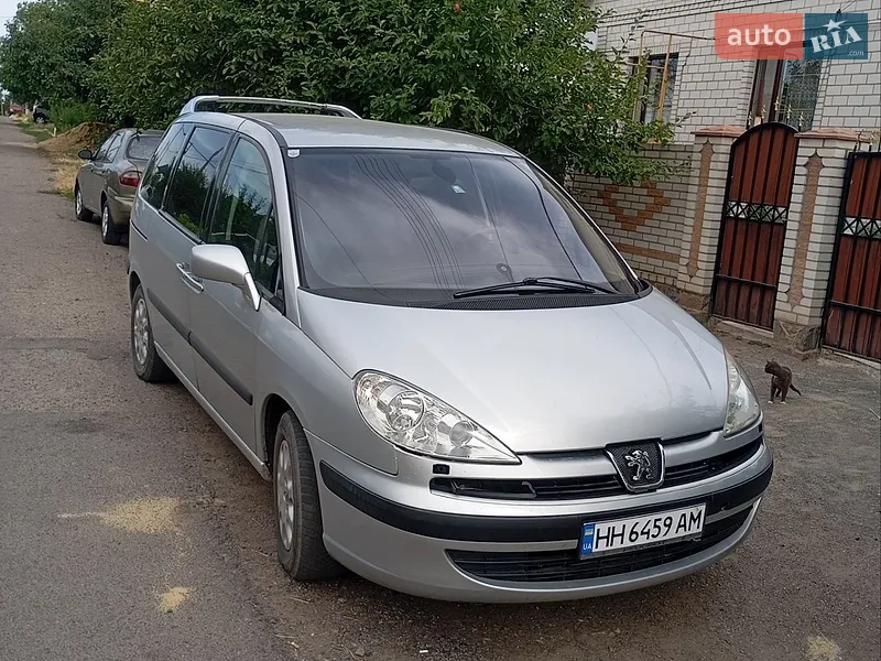 Peugeot 807 2004