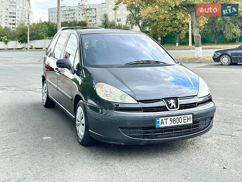 Peugeot 807