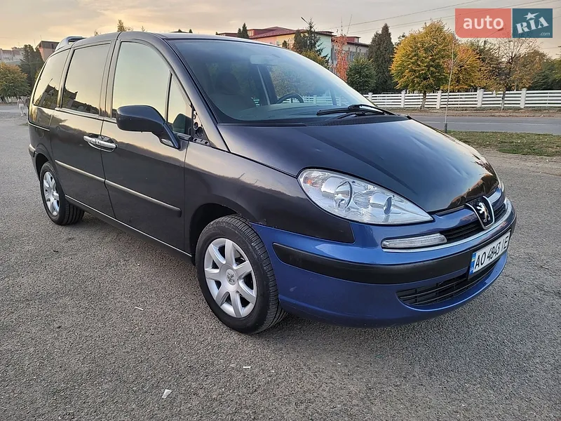 Peugeot 807