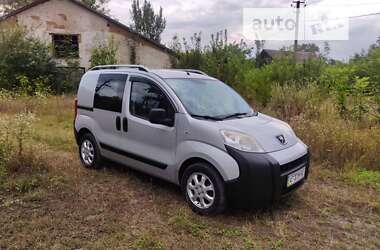 Вантажний фургон Peugeot Bipper 2010 в Чернівцях