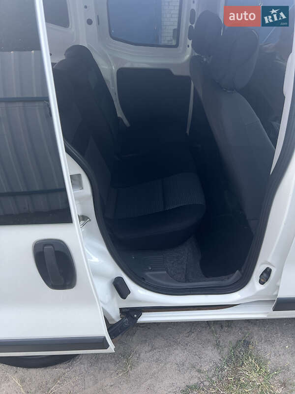 Минивэн Peugeot Bipper 2008 в Киеве фото 4 Минивэн Peugeot Bipper 2008 в Киеве