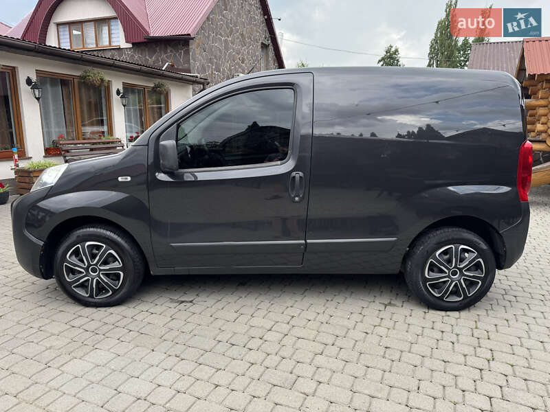 Вантажний фургон Peugeot Bipper 2014 в Іршаві
