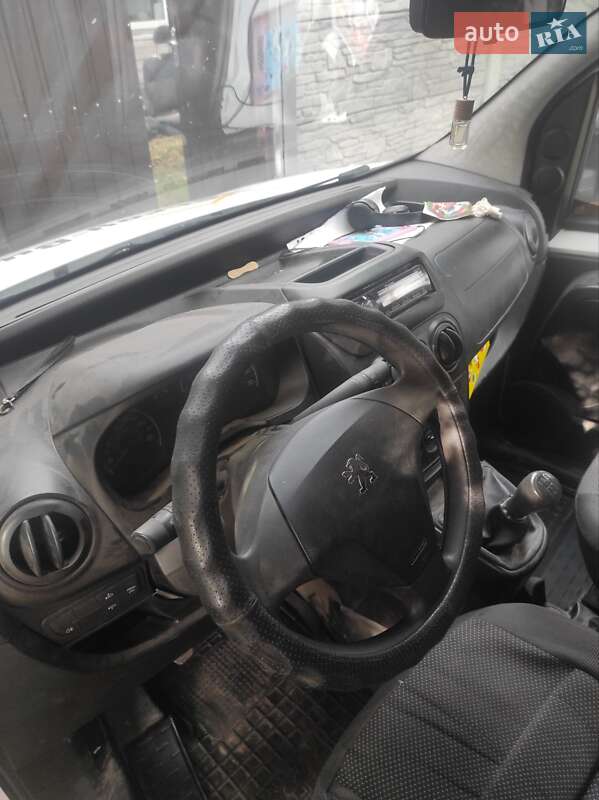 Грузовой фургон Peugeot Bipper 2011 в Днепре фото 8 Грузовой фургон Peugeot Bipper 2011 в Днепре