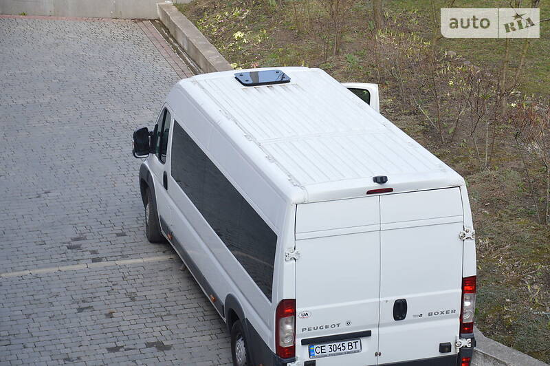 Вантажопасажирський фургон Peugeot Boxer 2008 в Сторожинці