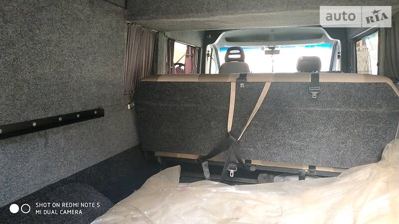 Вантажопасажирський фургон Peugeot Boxer 2008 в Сторожинці