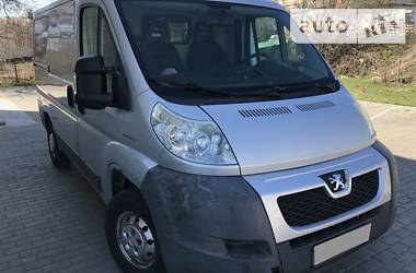 Вантажопасажирський фургон Peugeot Boxer 2008 в 