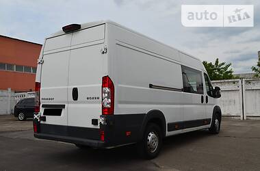 Вантажопасажирський фургон Peugeot Boxer 2011 в 