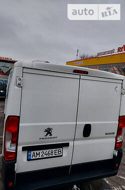 Грузопассажирский фургон Peugeot Boxer 2015 в Житомире