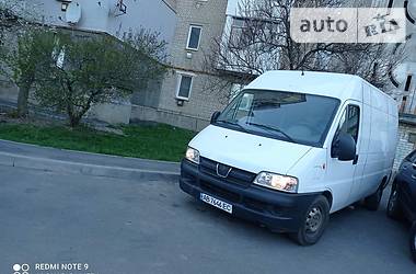 Вантажний фургон Peugeot Boxer 2004 в 