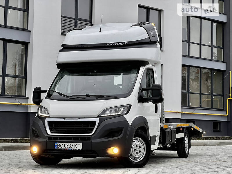 Платформа на эвакуатор Peugeot Boxer (средняя база) ᐈ Купить в PRAGMATEC