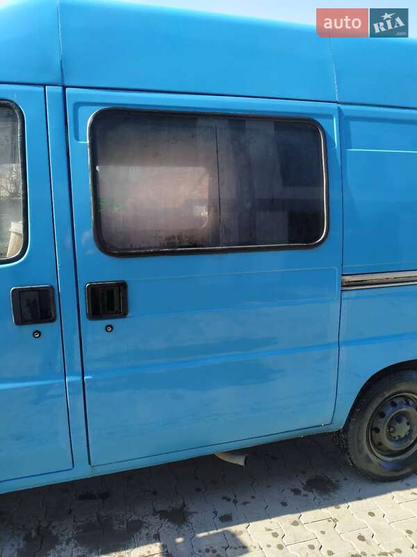 Інші автобуси Peugeot Boxer 1999 в Солотвині