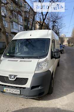 Грузовой фургон Peugeot Boxer 2014 в Киеве