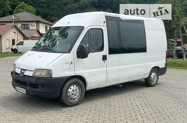 Вантажопасажирський фургон Peugeot Boxer 2004 в Сваляві