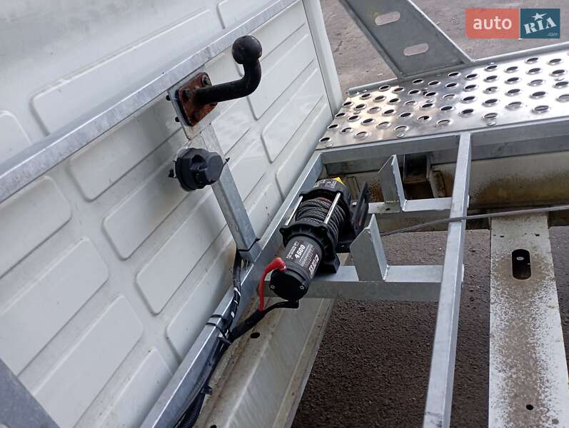 Автовоз Peugeot Boxer 2013 в Ровно