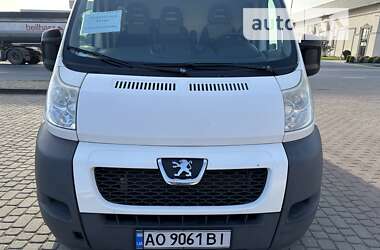 Вантажний фургон Peugeot Boxer 2013 в Мукачевому