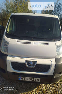 Вантажний фургон Peugeot Boxer 2013 в Івано-Франківську