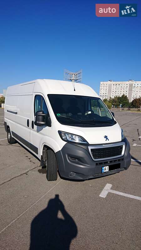 Вантажний фургон Peugeot Boxer 2015 в Запоріжжі