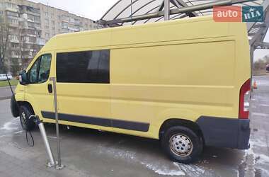 Вантажопасажирський фургон Peugeot Boxer 2007 в Львові