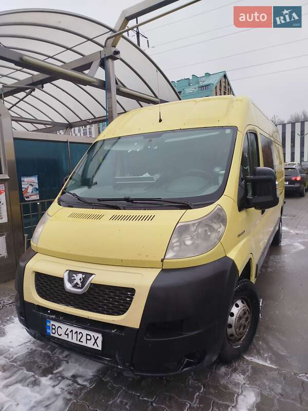 Вантажопасажирський фургон Peugeot Boxer 2007 в Львові