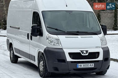 Вантажний фургон Peugeot Boxer 2013 в Рівному