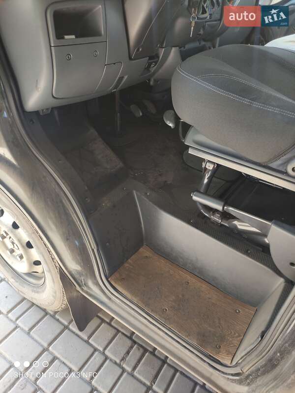 Другие автобусы Peugeot Boxer 2003 в 