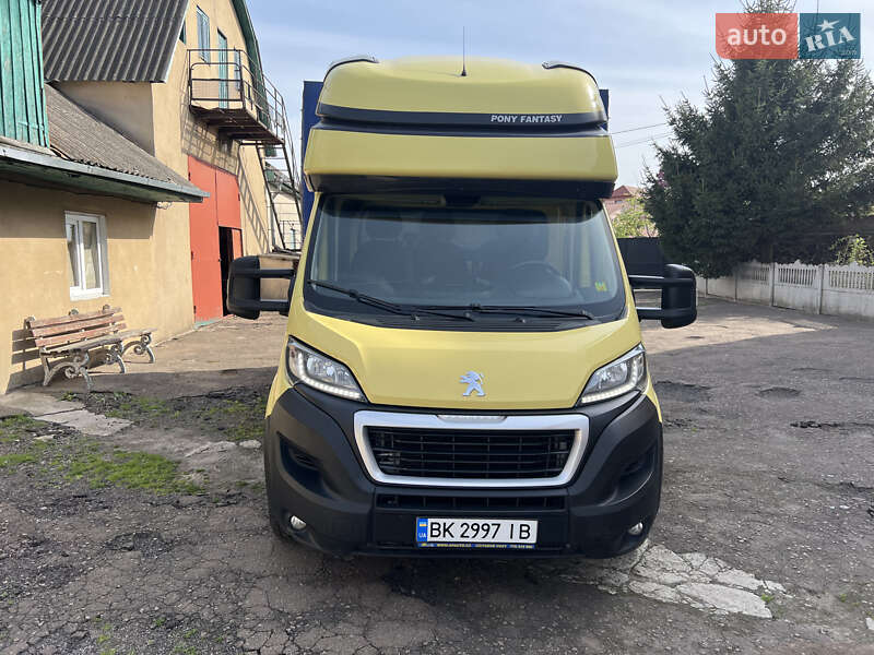 Тентований Peugeot Boxer 2018 в 