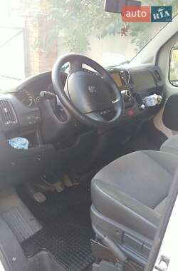 Грузовой фургон Peugeot Boxer 2014 в 