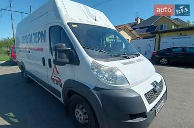 Вантажний фургон Peugeot Boxer 2013 в 