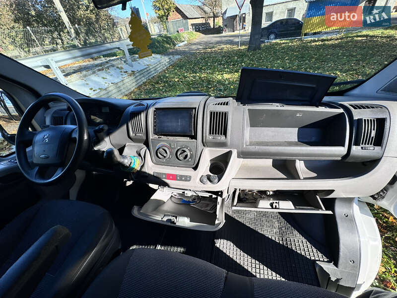 Вантажопасажирський фургон Peugeot Boxer 2008 в Рава-Руській