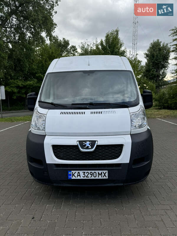 Вантажний фургон Peugeot Boxer 2008 в 