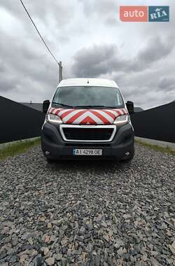 Вантажний фургон Peugeot Boxer 2017 в Березівці